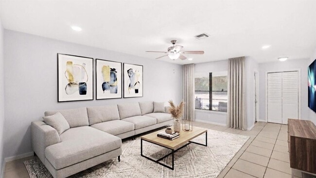 Building Photo - 7106 NW 80th Ave Unit 7106