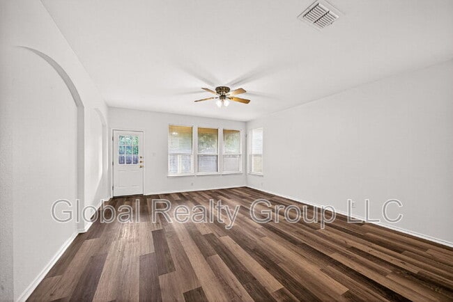 Photo - 229 Spice Oak Ln