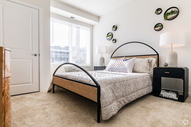 1BR, 1BA - Bedroom - Lumen Fox Valley