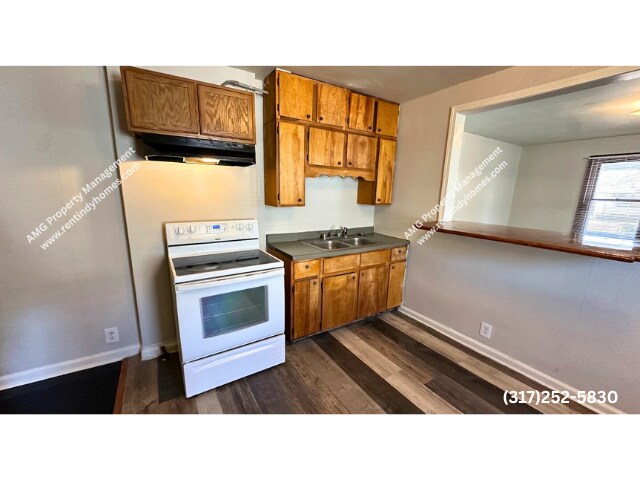 Photo - CENTER TOWNSHIP! *** SECTION 8 ***