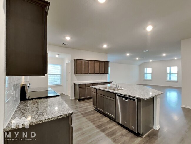 Photo - 4101 Black Canyon Dr