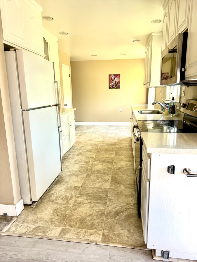 Photo - 25385 Calaroga Ave