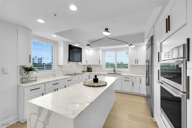 Photo - 8720 Bay Colony Dr Unidad 404