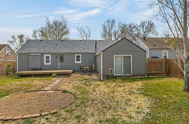 Photo - 3 BR/1BA | Newly Renovated Single Family Home | Great backyard| In Blue Springs!