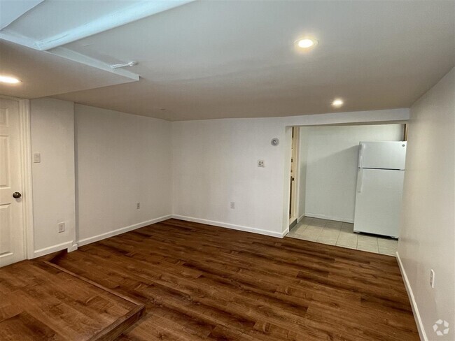 Building Photo - 212 59th St Unit 1 Rental