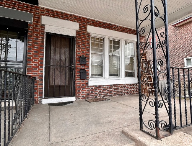 Building Photo - 5602 N 7th St Unit 2 Rental