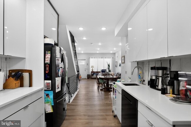 2009 S Opal St