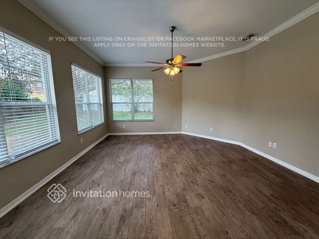 Photo - 136 Lombard Cir