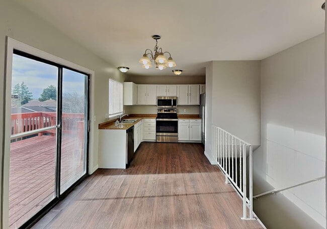 Photo - 1850 S Zeno Way