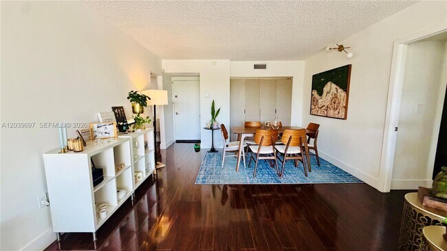 Photo - 3701 N Country Club Dr Unit 304