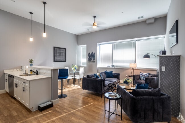 2BR, 1BA - 994sf