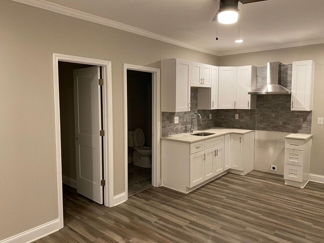 Photo - 1240 Biltmore Dr NE