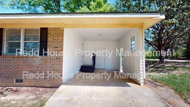 Photo - 502 Fitzsimmons St