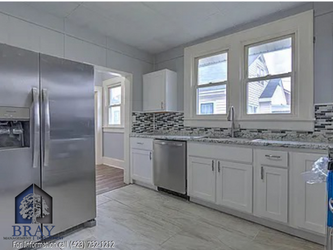 Photo - 1362 E Center St