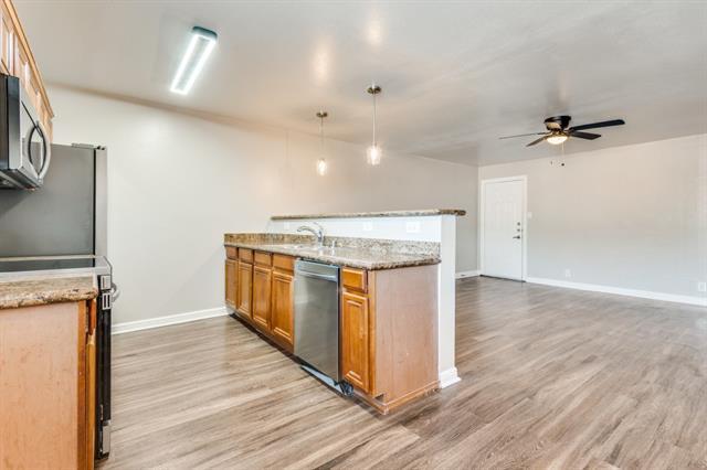 Building Photo - 4915 Reiger Ave Unit H