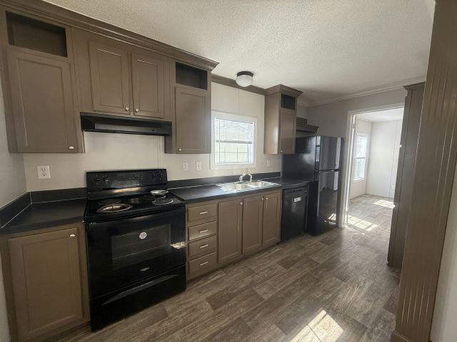 Photo - 9711 Polak Dr
