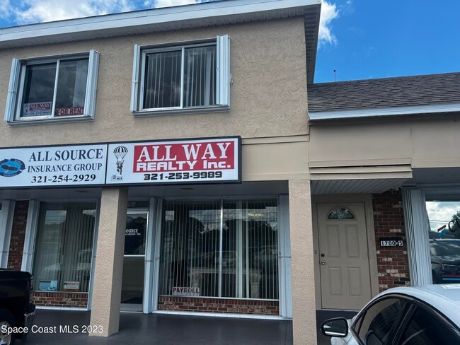 Building Photo - 1704 Aurora Rd