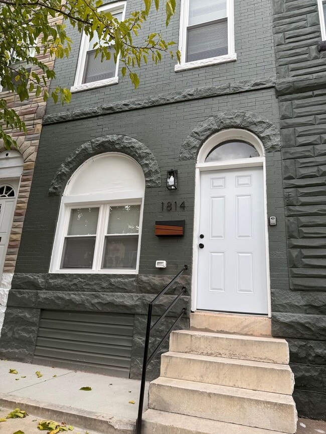 Building Photo - Newly Renovated 4BR Home in East Baltimore...