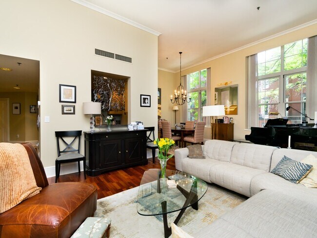 Photo - 30 Monument Sq Unidad 209