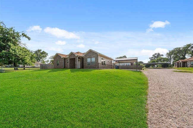 14103 Overstreet Dr