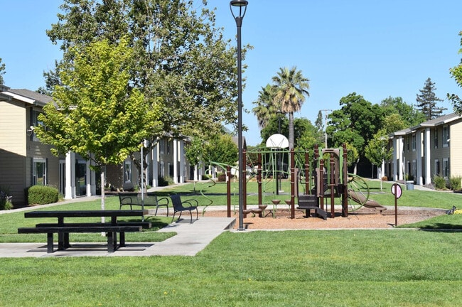 Mutual Housing on the Greenway