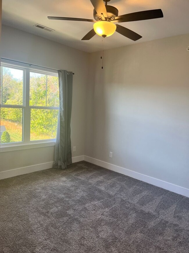 Photo - Gorgeous upscale apartment in the heart of...