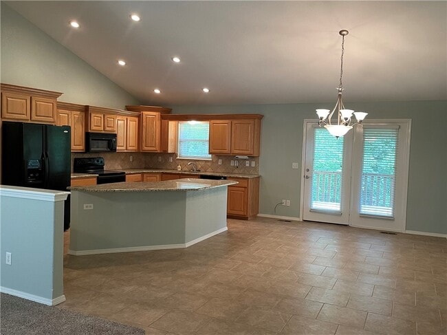 Photo - 2 Bacton Ln