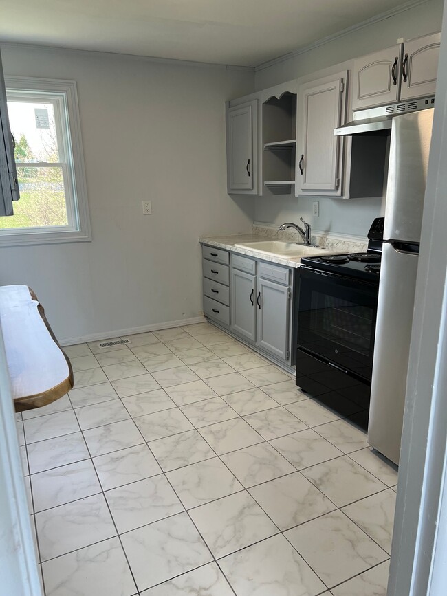 Photo - 155 Crabb Ave
