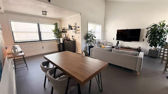 Photo - 10231 Fontainebleau Blvd