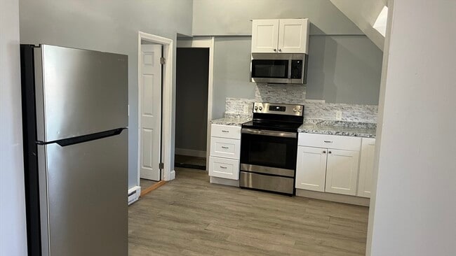 Photo - 2 Benefit St Unit 2