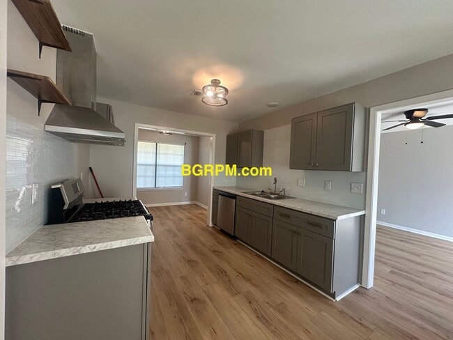 Photo - 9 Bradburn Rd