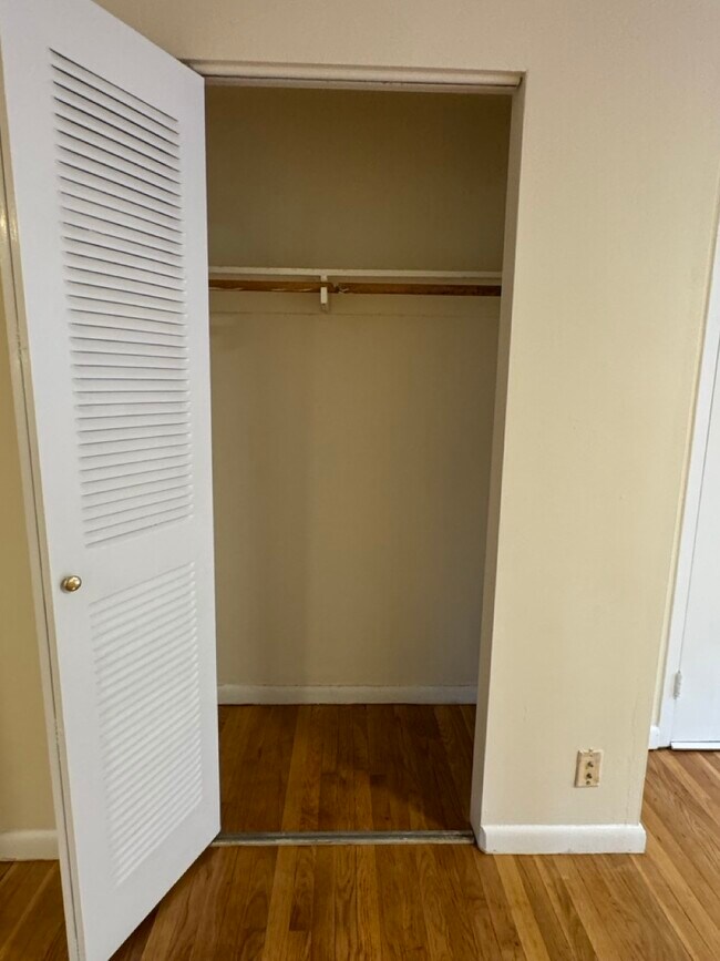 111 Babcock St Unit 3