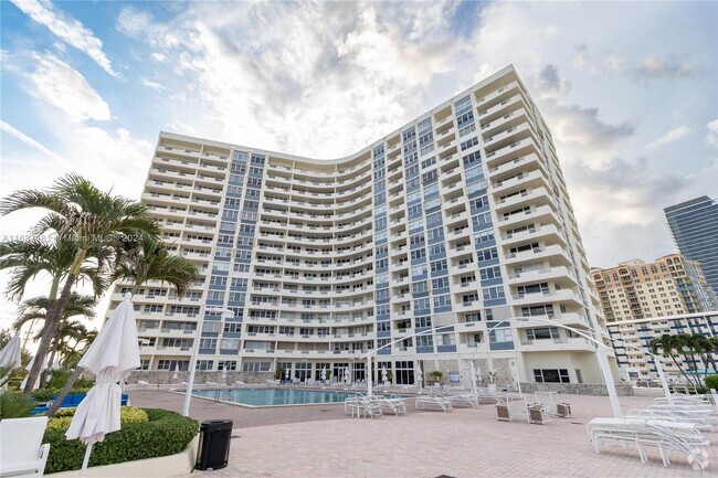 Building Photo - 3180 S Ocean Dr Unit 619 Rental