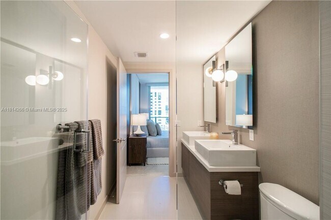 Photo - 1010 SW 2nd Ave Unidad 804