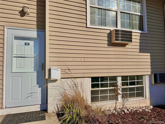 Building Photo - 5 Forge Gate Dr Unit C3