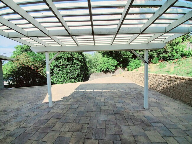 Photo - Hillsborough home with Bay views