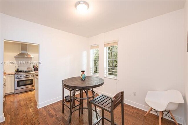 Photo - 1616 Drexel Ave Unidad 1616 Drexel Ave  1