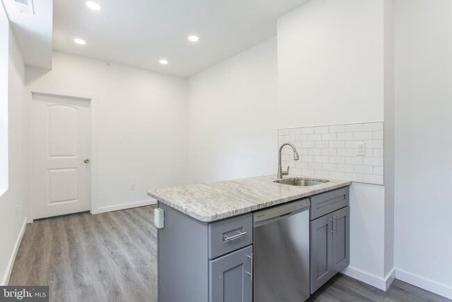 Photo - 2131 N 8th St