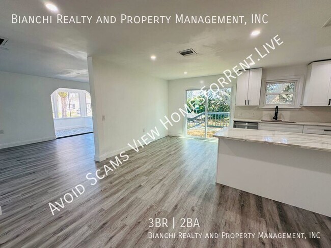 Photo - 1225 Bermuda St