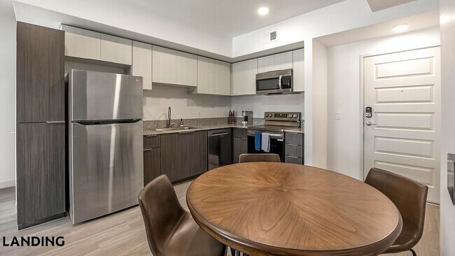 9275 N 29th Ave Unit 2030