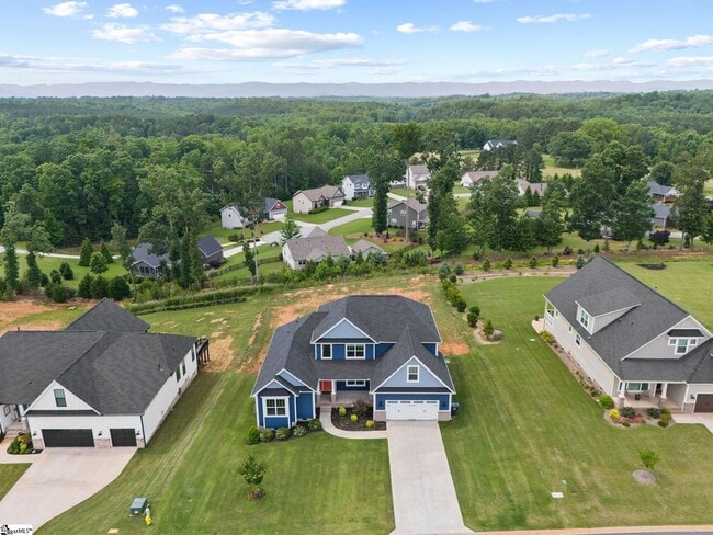 Photo - 222 Montview Cir House