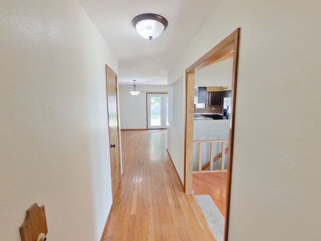 108 Aaron Dr