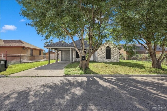 Photo - 21 Camelot Dr