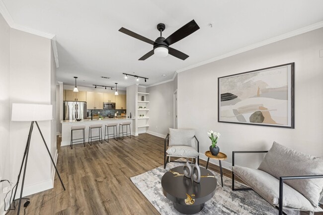 Photo - Drift Dunwoody