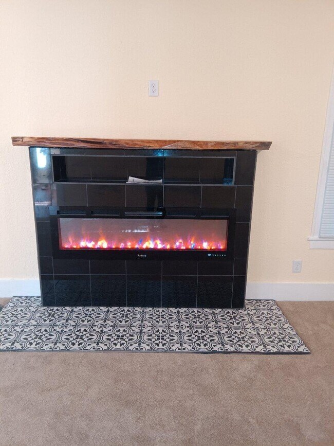 319 S Lee St Unit 1