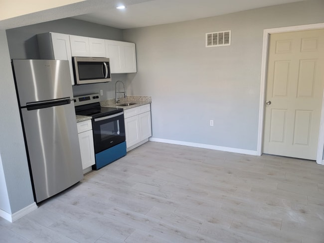 Photo - 1825 14th Ave Unit 8