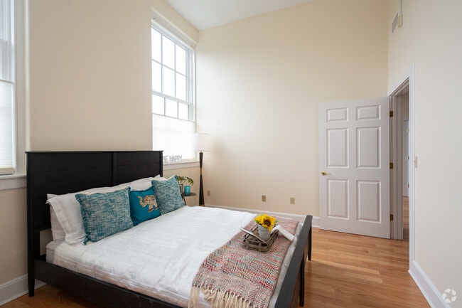 Spacious Bedroom Layouts