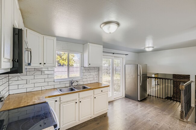 Photo - 529 Corte Amino