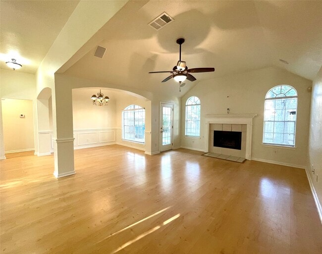 Photo - 1380 Hudgens Ave
