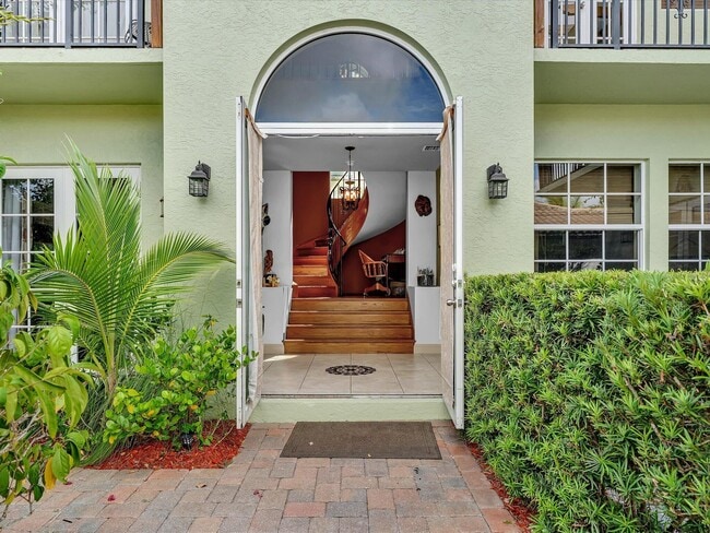 Photo - 724 Park Pl